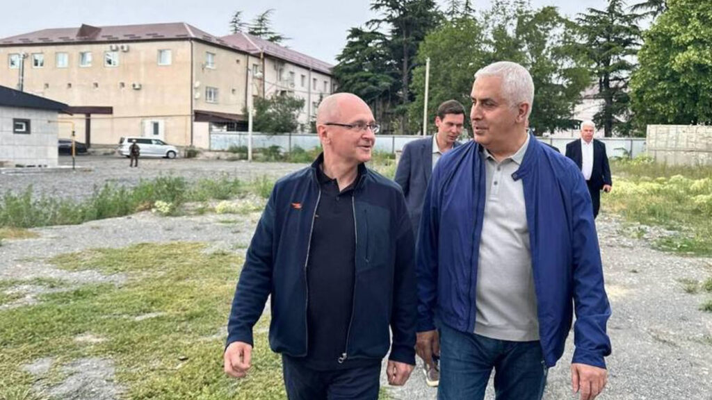 მარატ კამბოლოვი და კრემლის კურატორი სერგეი კირიენკო. სამხრეთ კავკასიაში რუსეთის გავლენები.